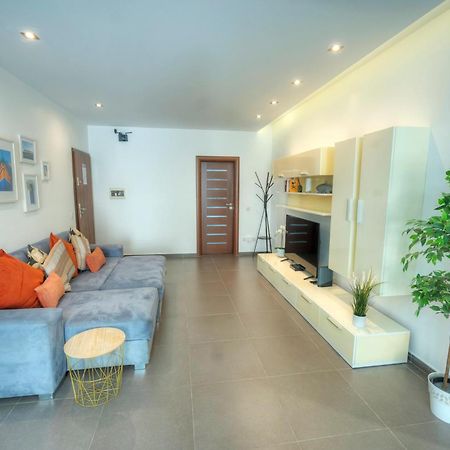 Bright & Large 2Bedrooms In Sliema Center Mpor1-1 Luaran gambar