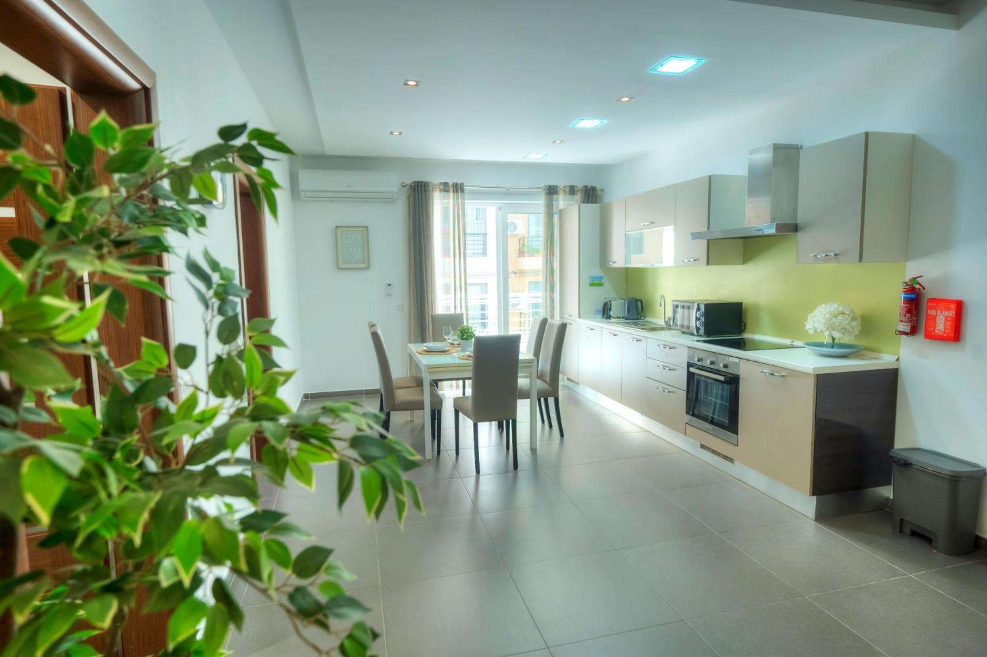 Bright & Large 2Bedrooms In Sliema Center Mpor1-1 Luaran gambar